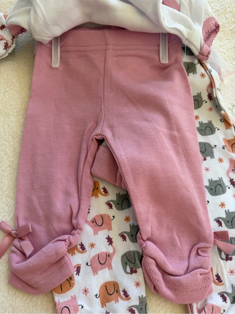 7-PIECE Duck Duck Goose Baby Girl Elephant Print Layette 0-3M NWT - Picture 4 of 7